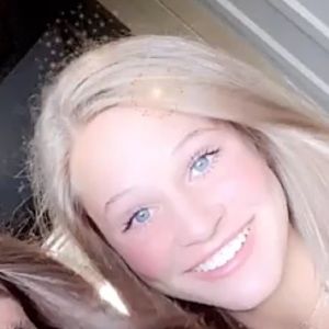 Meet your Posher, Alli